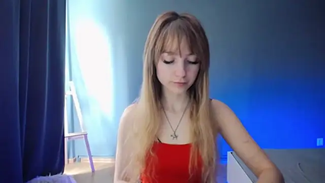 LuciaYoung online show from February 25, 7:31 am