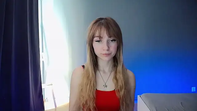 LuciaYoung online show from February 25, 10:37 am