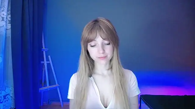 LuciaYoung online show from March 9, 10:19 pm