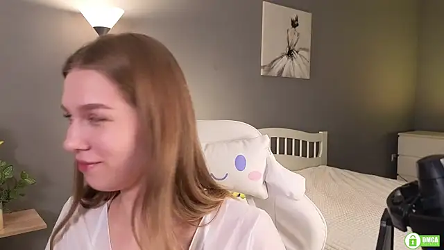 Snapshot of CutieBeauty chatting on December 4, 8:40 pm CutieBeauty online show from December 4, 8:40 pm