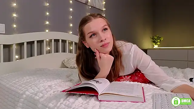 Snapshot of CutieBeauty chatting on January 13, 4:08 pm CutieBeauty online show from January 13, 4:08 pm