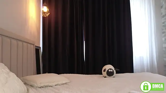 Snapshot of CutieBeauty chatting on September 18, 10:06 am CutieBeauty online show from September 18, 10:06 am