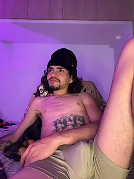 Snapshot of aangie__uwu chatting on January 25, 2:47 am aangie  uwu online show from January 25, 2:47 am