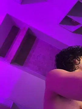 Snapshot of aangie__uwu chatting on February 21, 12:05 am aangie  uwu online show from February 21, 12:05 am