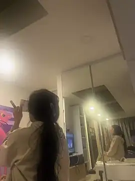 Snapshot of aangie__uwu chatting on February 25, 1:52 am aangie  uwu online show from February 25, 1:52 am