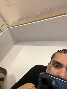 Snapshot of aangie__uwu chatting on February 26, 3:32 am aangie  uwu online show from February 26, 3:32 am