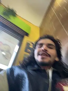 Snapshot of aangie__uwu chatting on October 1, 10:27 pm aangie  uwu online show from October 1, 10:27 pm