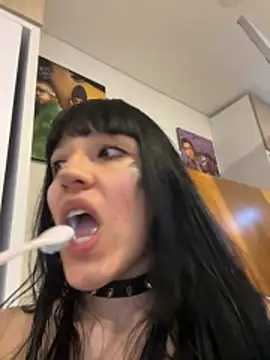 Snapshot of aangie__uwu chatting on October 30, 9:04 pm aangie  uwu online show from October 30, 9:04 pm