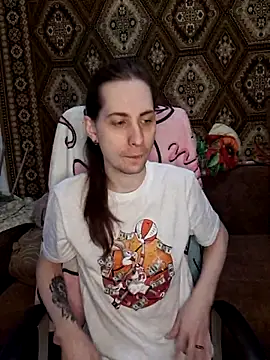 Nikki Sandy online show from February 28, 5:04 am