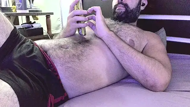 Snapshot of machoathome chatting on January 31, 8:43 pm machoathome online show from January 31, 8:43 pm