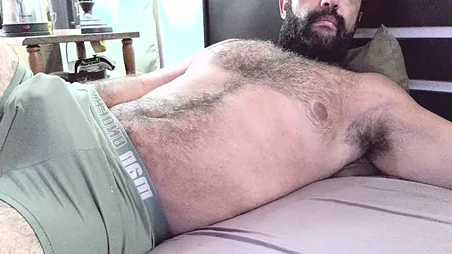 Snapshot of machoathome chatting on February 3, 11:05 pm machoathome online show from February 3, 11:05 pm