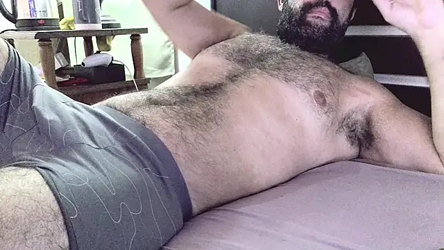 Snapshot of machoathome chatting on February 5, 6:37 pm machoathome online show from February 5, 6:37 pm