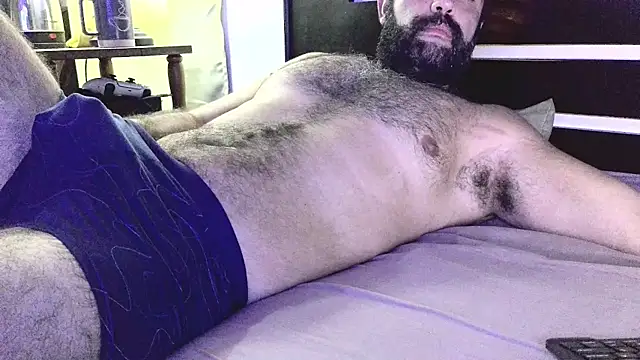 Snapshot of machoathome chatting on February 14, 2:28 am machoathome online show from February 14, 2:28 am