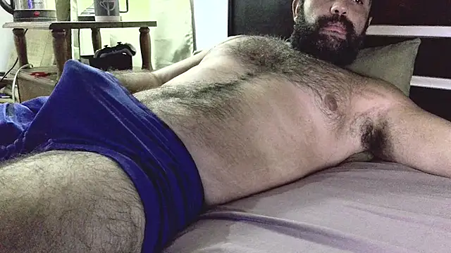 Snapshot of machoathome chatting on February 17, 2:53 am machoathome online show from February 17, 2:53 am