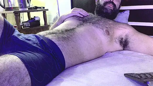 Snapshot of machoathome chatting on February 23, 12:41 am machoathome online show from February 23, 12:41 am