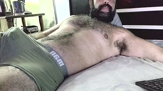 Snapshot of machoathome chatting on March 4, 3:22 am machoathome online show from March 4, 3:22 am