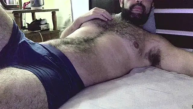 Snapshot of machoathome chatting on March 5, 4:02 am machoathome online show from March 5, 4:02 am