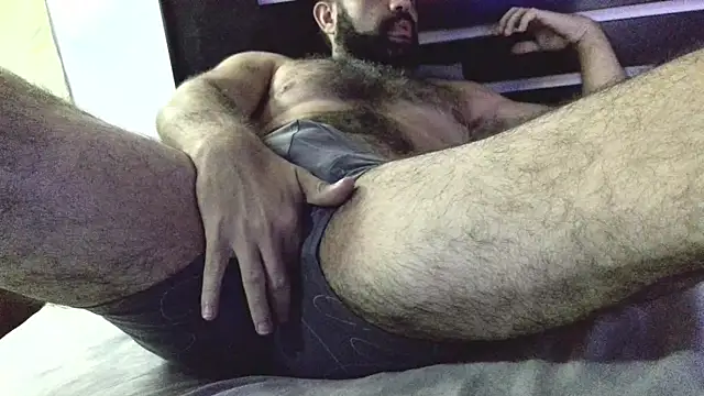 Snapshot of machoathome chatting on March 17, 5:56 am machoathome online show from March 17, 5:56 am