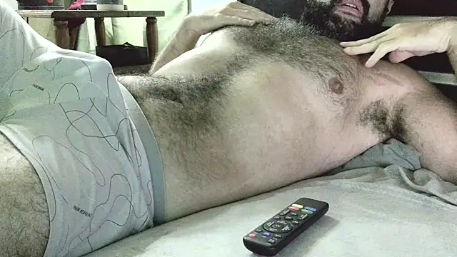 Snapshot of machoathome chatting on March 23, 3:21 am machoathome online show from March 23, 3:21 am