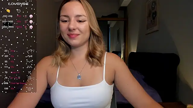 ThreeshaWhite online show from September 22, 4:03 am