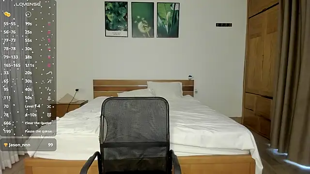 ThreeshaWhite online show from June 2, 1:29 am