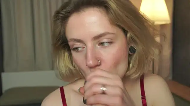 PixieMeow  online show from December 20, 4:04 pm