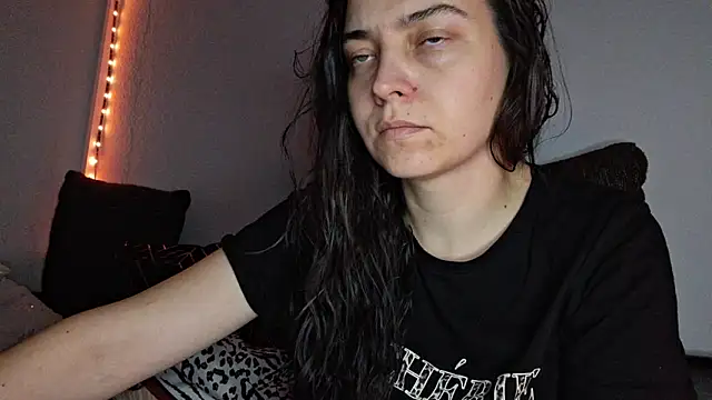 Cyndee Winter online show from December 5, 3:28 pm