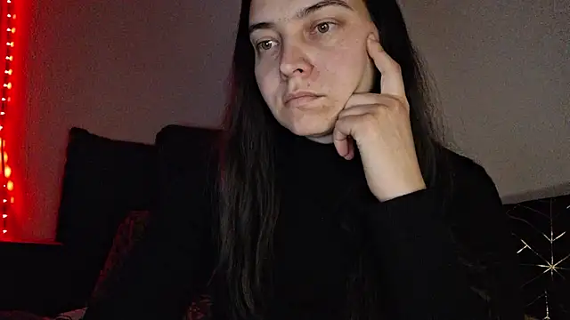 Cyndee Winter online show from December 13, 4:05 pm