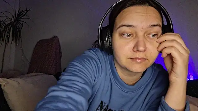 Cyndee Winter online show from November 24, 3:45 pm