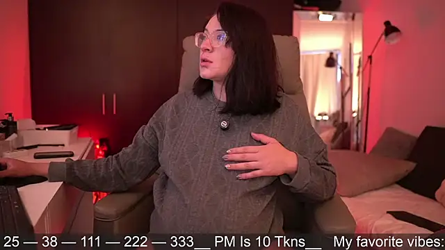 Anah s online show from March 30, 4:52 pm