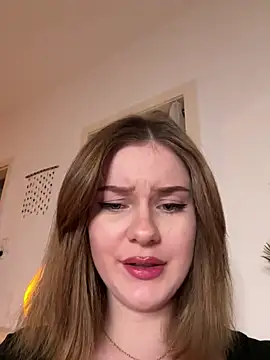 Snapshot of MaribelRiver chatting on February 13, 5:54 pm MaribelRiver online show from February 13, 5:54 pm