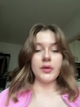 Snapshot of MaribelRiver chatting on March 17, 5:05 pm MaribelRiver online show from March 17, 5:05 pm