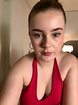 Snapshot of MaribelRiver chatting on September 10, 7:36 pm MaribelRiver online show from September 10, 7:36 pm