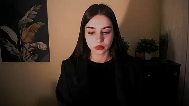 Lili magic online show from October 31, 12:06 pm