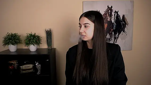 Lili magic online show from February 4, 9:04 am