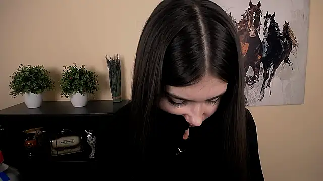 Lili magic online show from March 5, 10:00 am