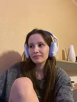 babywaifu online show from February 9, 7:41 pm