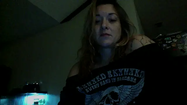 Snapshot of bella8769 chatting on March 8, 7:56 am bella8769 online show from March 8, 7:56 am