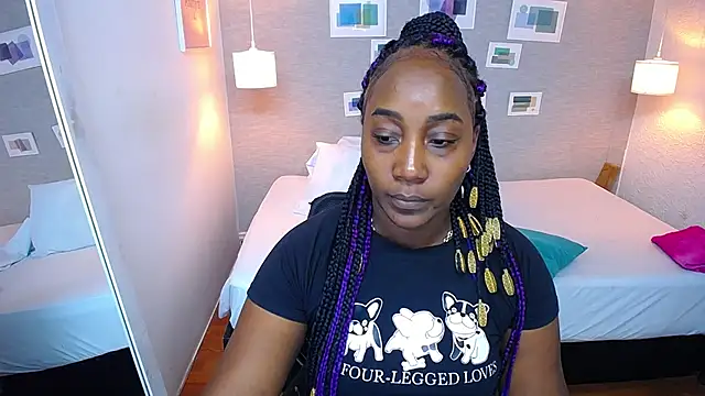 Snapshot of kiara_evanss chatting on January 8, 5:59 pm kiara evanss online show from January 8, 5:59 pm