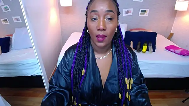 Snapshot of kiara_evanss chatting on January 14, 8:04 pm kiara evanss online show from January 14, 8:04 pm