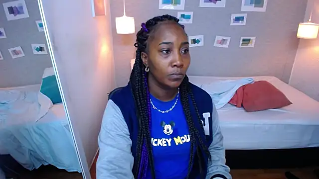 Snapshot of kiara_evanss chatting on February 15, 2:11 pm kiara evanss online show from February 15, 2:11 pm