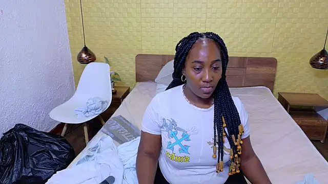 Snapshot of kiara_evanss chatting on September 13, 3:06 am kiara evanss online show from September 13, 3:06 am
