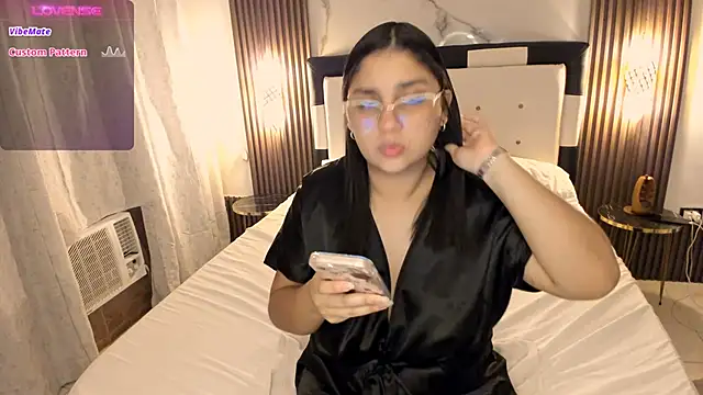 Snapshot of dalila2arab chatting on February 1, 12:51 am dalila2arab online show from February 1, 12:51 am