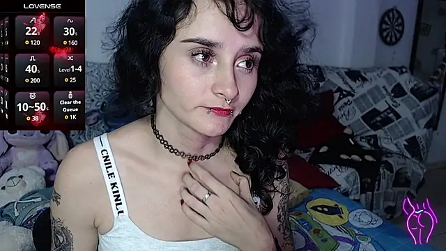 Snapshot of kitty22_ chatting on January 23, 11:26 pm kitty22  online show from January 23, 11:26 pm