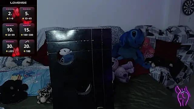 Snapshot of kitty22_ chatting on February 10, 1:11 pm kitty22  online show from February 10, 1:11 pm