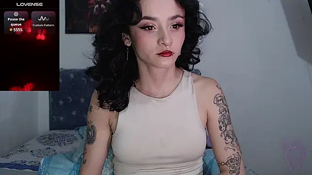 Snapshot of kitty22_ chatting on March 8, 4:17 pm kitty22  online show from March 8, 4:17 pm