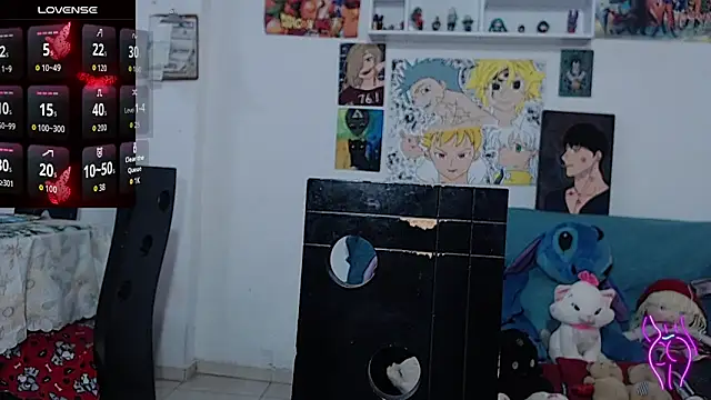 Snapshot of kitty22_ chatting on October 2, 12:34 pm kitty22  online show from October 2, 12:34 pm