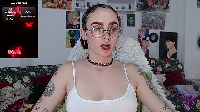 kitty22  online show from January 15, 3:27 pm