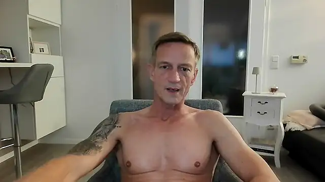 Snapshot of dirks71 chatting on September 8, 5:12 pm dirks71 online show from September 8, 5:12 pm