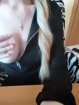 Elza kom online show from March 2, 8:48 am